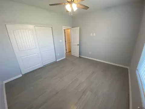 Bedroom - 12187 E 35 Pl, Yuma, AZ 85367 photo 3 of 3