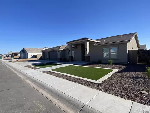 Exterior - 12171 E 35 Pl, Yuma, AZ 85367 photo 2 of 7