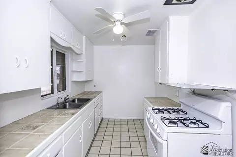 652 S 9 Ave, Yuma, AZ 85364 photo 11