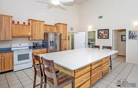 Kitchen - 13221 E 55 St, Yuma, AZ 85367 photo 4 of 5