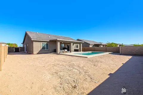 Exterior - 8525 E 35 Pl, Yuma, AZ 85365 photo 7 of 11