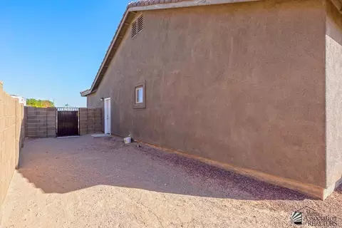 Exterior - 8525 E 35 Pl, Yuma, AZ 85365 photo 10 of 11