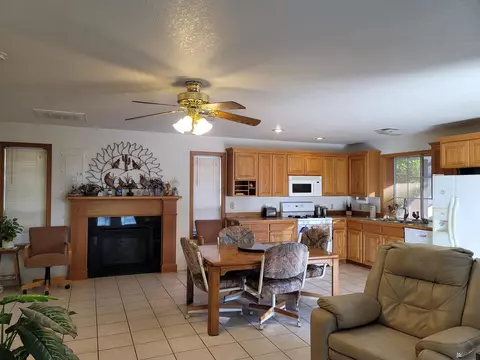 Kitchen - 13242 E 54 Dr, Yuma, AZ 85367 photo 2 of 8