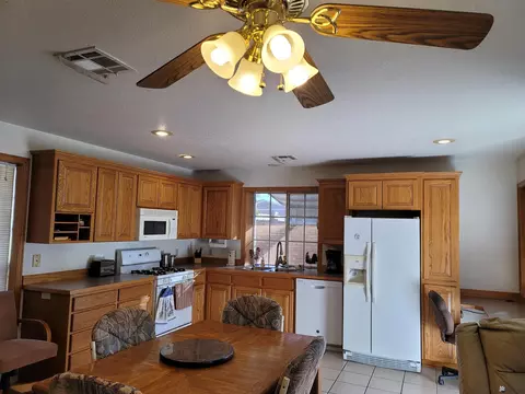 Kitchen - 13242 E 54 Dr, Yuma, AZ 85367 photo 8 of 8