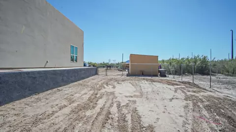 Exterior - 8671 E Bronco Rd, Yuma, AZ 85365 photo 4 of 5