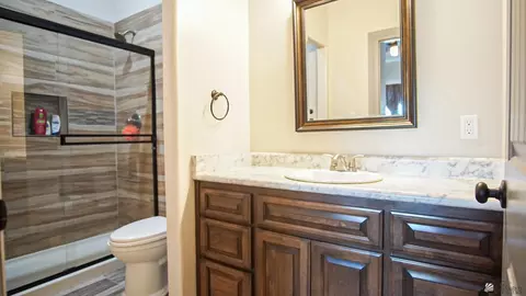 Bath - 8671 E Bronco Rd, Yuma, AZ 85365 photo 6 of 6