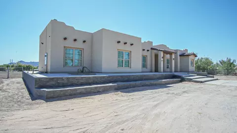 8671 E Bronco Rd, Yuma, AZ 85365 photo 2