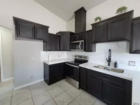657 E 13 Pl, Somerton, AZ 85350 photo 8