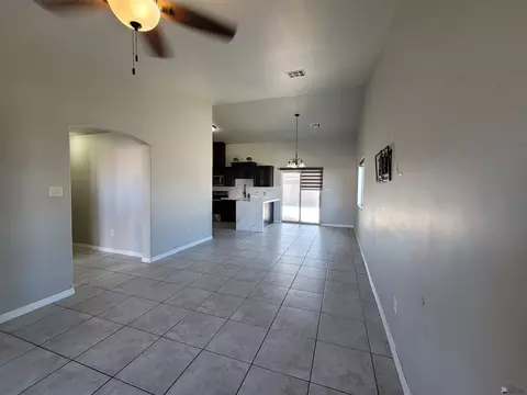 657 E 13 Pl, Somerton, AZ 85350 photo 5