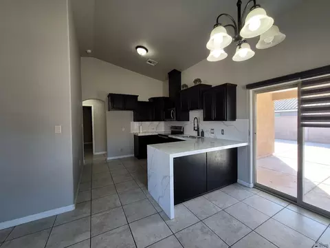 657 E 13 Pl, Somerton, AZ 85350 photo 6
