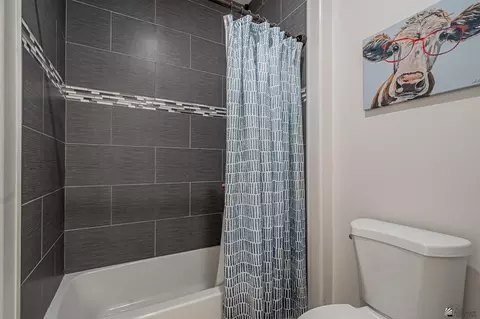 Bath - 12576 E 49 Dr, Yuma, AZ 85367 photo 4 of 4