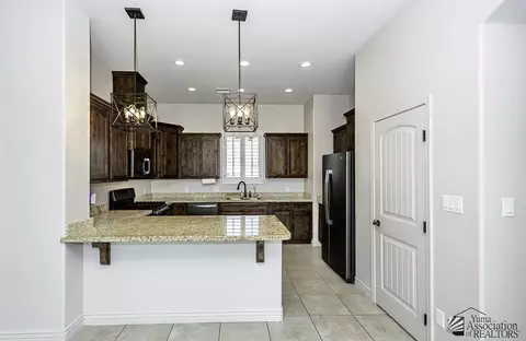 Kitchen - 10254 E 39 Ln, Yuma, AZ 85367 photo 1 of 5