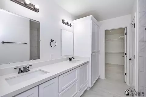 Bath - 12644 E 50 Pl, Yuma, AZ 85367 photo 4 of 6