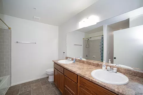 Bath - 7353 E 36 Rd, Yuma, AZ 85365 photo 3 of 4