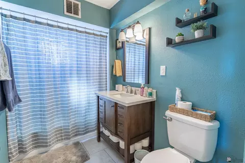 Bath - 933 E 25 St, Yuma, AZ 85365 photo 1 of 1
