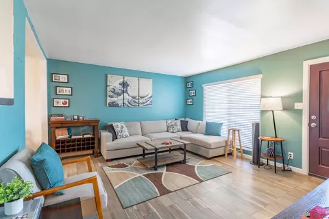 Living - 933 E 25 St, Yuma, AZ 85365 photo 2 of 3