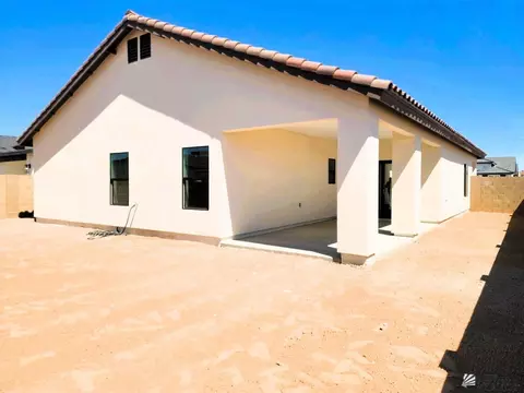 Exterior - 7933 E 35 St, Yuma, AZ 85367 photo 2 of 4