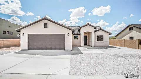 348 E Aquila St, San Luis, AZ 85349