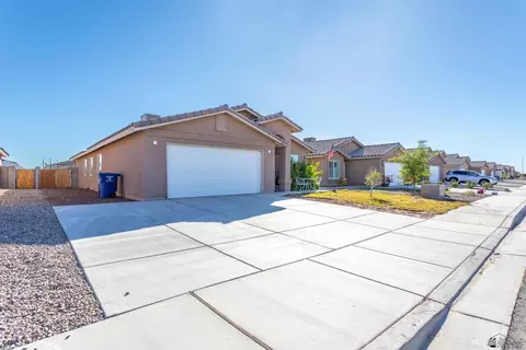 4429 S Cholla Way, Yuma, AZ 85365