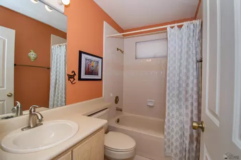 Bath - 13156 E 51 Ln, Yuma, AZ 85367 photo 2 of 2