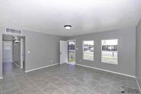 1358 E 25 Pl, Yuma, AZ 85365 photo 4
