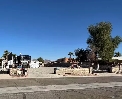 13530 E 53 Dr, Yuma, AZ 85367
