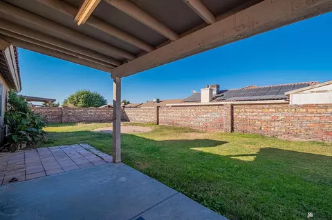 Exterior - 10362 E 38 Pl, Yuma, AZ 85365 photo 7 of 9