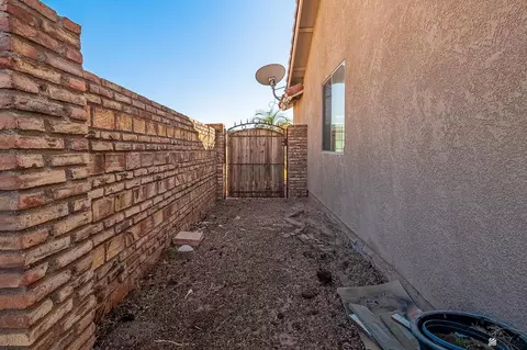 Exterior - 10362 E 38 Pl, Yuma, AZ 85365 photo 9 of 9