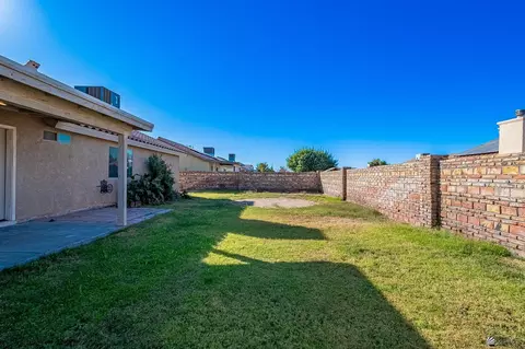Exterior - 10362 E 38 Pl, Yuma, AZ 85365 photo 6 of 9