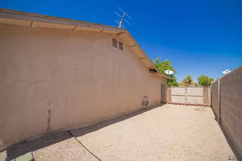 11467 E 26 St, Yuma, AZ 85367 photo 2
