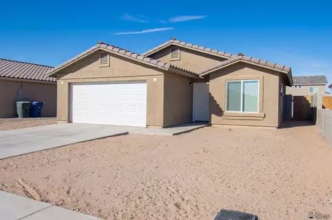 7574 E 45 St, Yuma, AZ 85365 photo 2