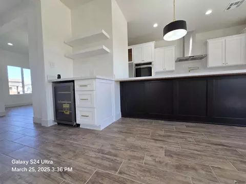 Kitchen - 7971 E 34 Ln, Yuma, AZ 85365 photo 6 of 9