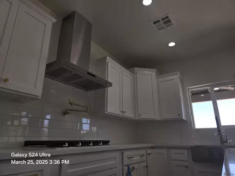 Kitchen - 7971 E 34 Ln, Yuma, AZ 85365 photo 3 of 9