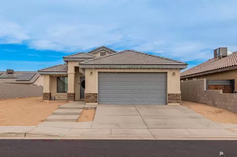 3968 E Jett St, San Luis, AZ 85349
