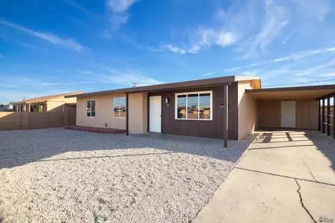 907 E 25 Pl, Yuma, AZ 85365 photo 4