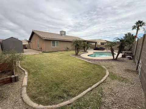 Exterior - 11611 E 24 Pl, Yuma, AZ 85367 photo 6 of 7