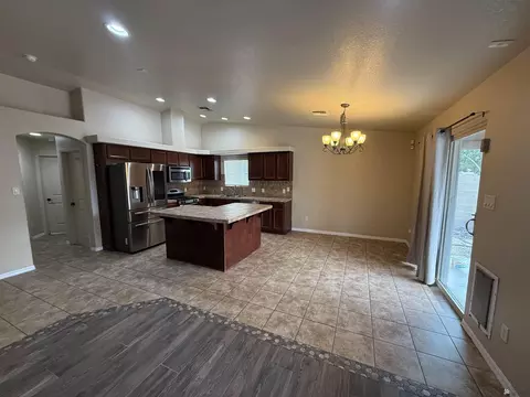 Kitchen - 11611 E 24 Pl, Yuma, AZ 85367 photo 1 of 6