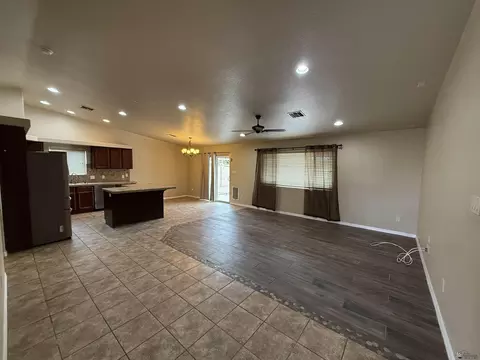 Living - 11611 E 24 Pl, Yuma, AZ 85367 photo 1 of 3
