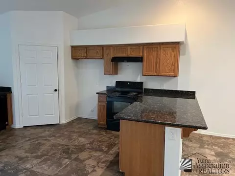 9002 E 30 Pl, Yuma, AZ 85365 photo 9