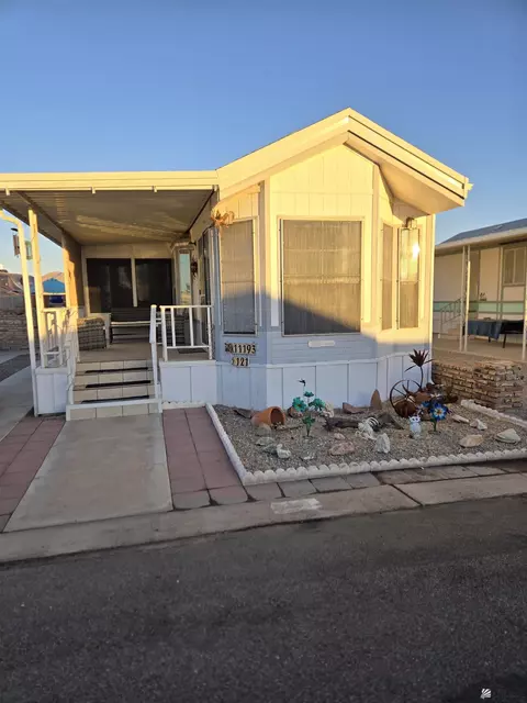 11193 S Maria Rosa Dr, Yuma, AZ 85367