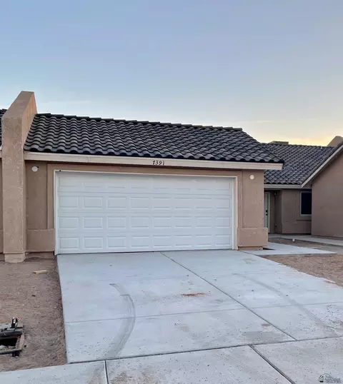 7391 E 37 St, Yuma, AZ 85365 photo 2