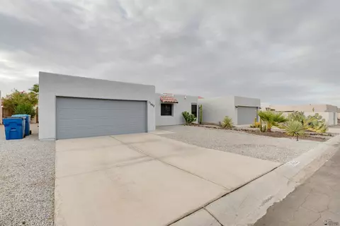 11422 S Phoenix Dr, Yuma, AZ 85367
