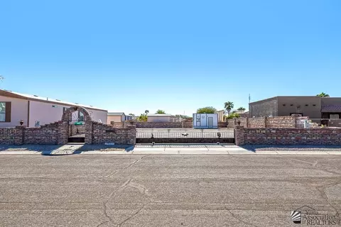 13631 E 53 Dr, Yuma, AZ 85367
