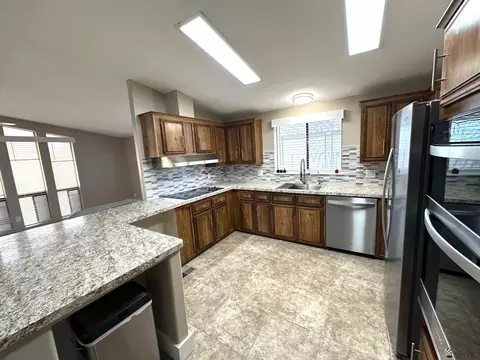 11204 E 35 Pl, Yuma, AZ 85367 photo 2