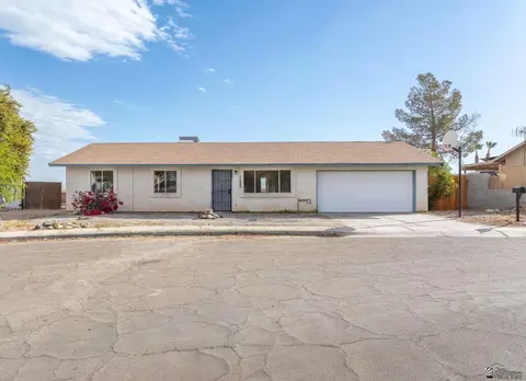 1829 S Calle Verano, Yuma, AZ 85365
