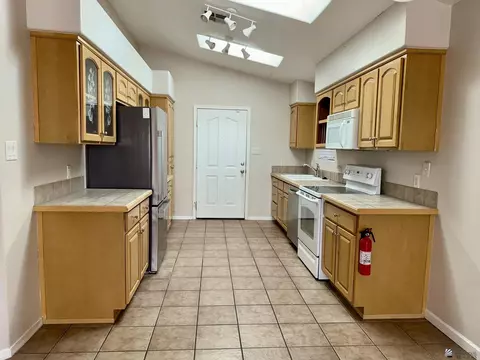 Kitchen - 14850 E 51 Dr, Yuma, AZ 85367 photo 1 of 6