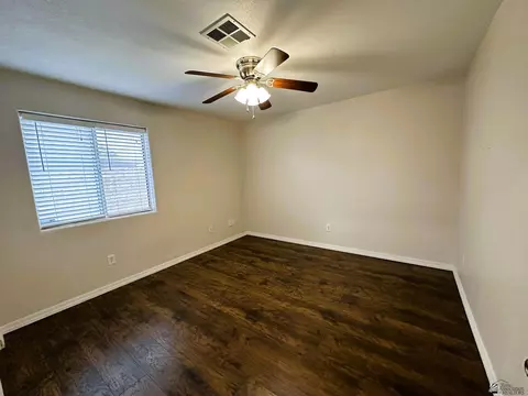 Bedroom - 14850 E 51 Dr, Yuma, AZ 85367 photo 4 of 5