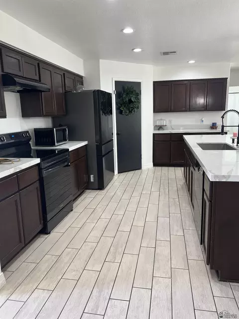 7623 E 41 Ln, Yuma, AZ 85365 photo 2