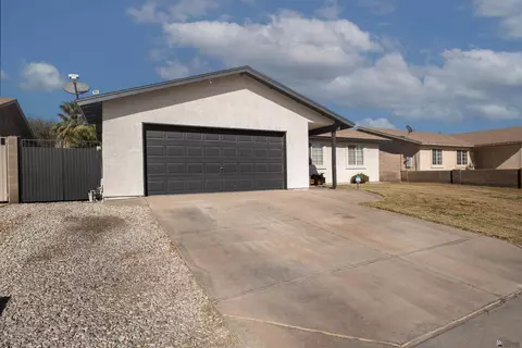 4796 W 17 Pl, Yuma, AZ 85364