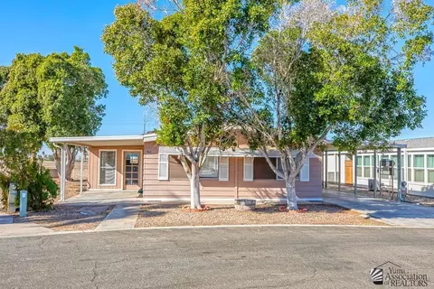 3792 S Lakeside Dr, Yuma, AZ 85365